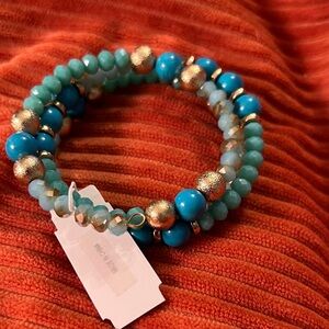 3/$18 Elegant Blue and Gold Beaded Coil Bracelet Lot 256